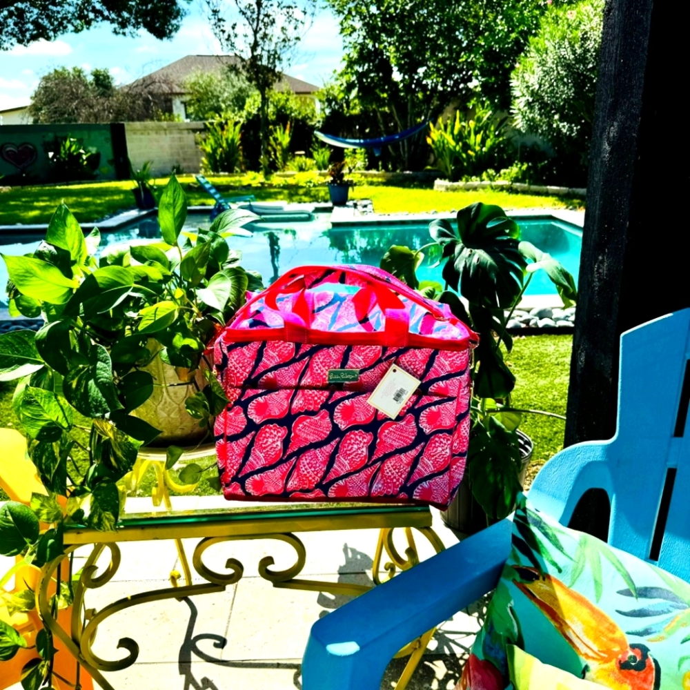 NEW! Lily Pulitzer Cute as Shell 🐚 Insulated Cooler Bag